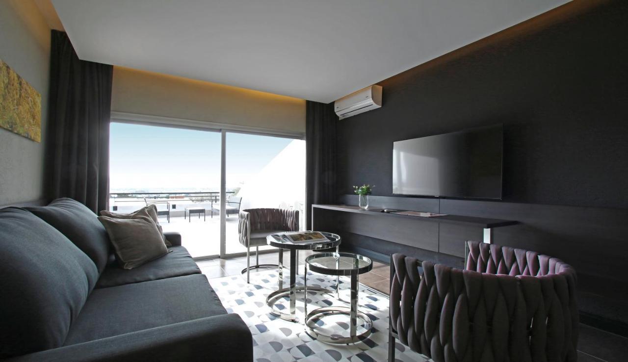 Pinares Panorama Suites, Spa & Convention Center วิญาการ์ลอสปาซ ภายนอก รูปภาพ