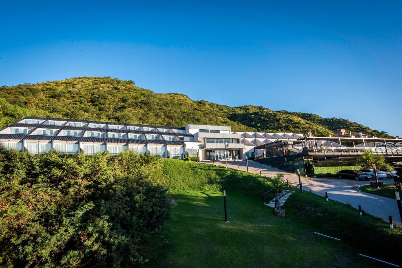 Pinares Panorama Suites, Spa & Convention Center วิญาการ์ลอสปาซ ภายนอก รูปภาพ