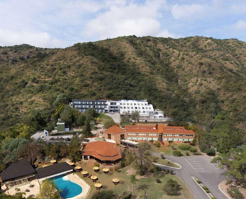 Pinares Panorama Suites, Spa & Convention Center วิญาการ์ลอสปาซ ภายนอก รูปภาพ