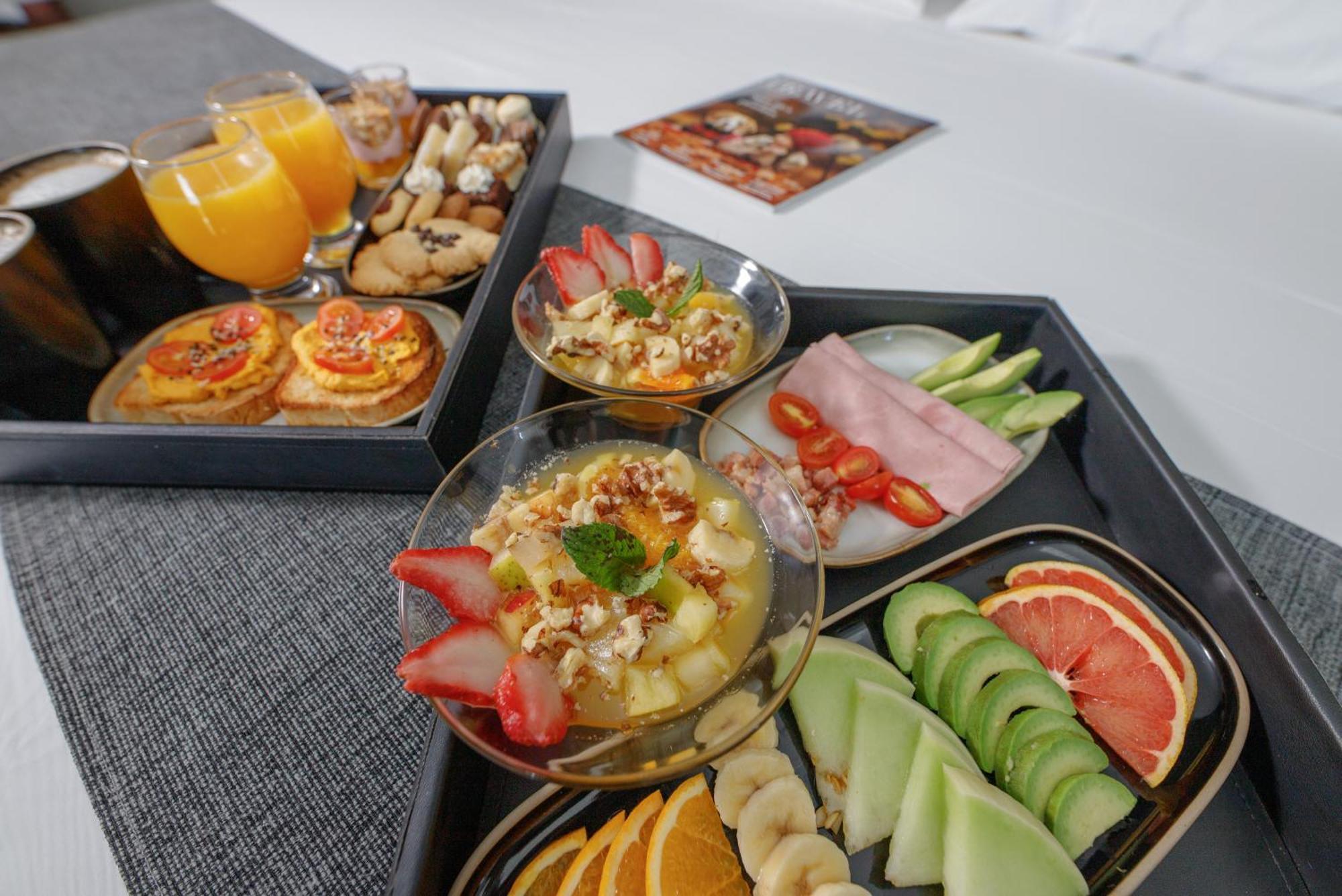 Pinares Panorama Suites, Spa & Convention Center วิญาการ์ลอสปาซ ภายนอก รูปภาพ