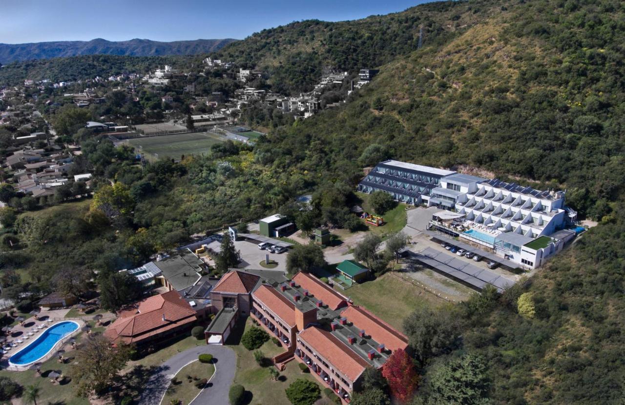 Pinares Panorama Suites, Spa & Convention Center วิญาการ์ลอสปาซ ภายนอก รูปภาพ